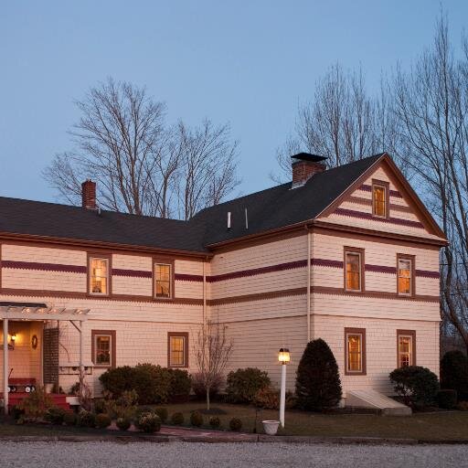 1802House's profile picture. One of Kennebunkport's finest historic inns. We offer a blend of modern hospitality with traditional charm.