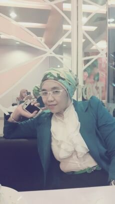 wati_heru's profile picture. 