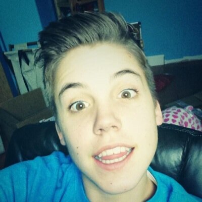 Trying to get Matthew Espinosa to notice me ❤️ follow my main account @mahomieloverr74 ❤️