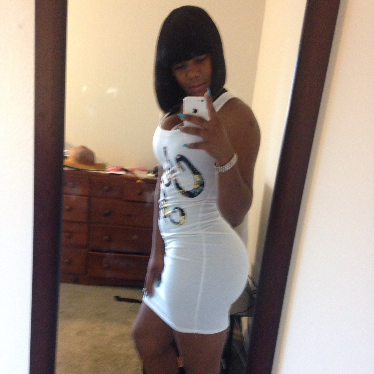 I keep it real with all you bitches im just to HONEST !!!! I HOPE YOU NEVER LACKING FMOI: lipsofbeauty33