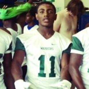 I'm a man trying making somewhere in life #footballislife #nosleep #nodaysoff. Follow me on instagram @ mr_truey_true