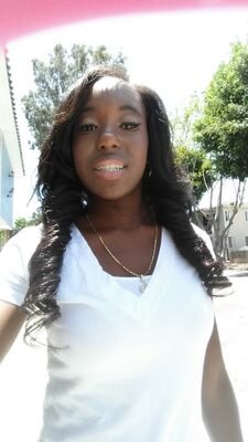 28 College Girl ; Future Teacher 👩🏾🏫 💜 ; Lakewood Alumni of '15 ; Mother of Baby J 🎀💖👩👧
