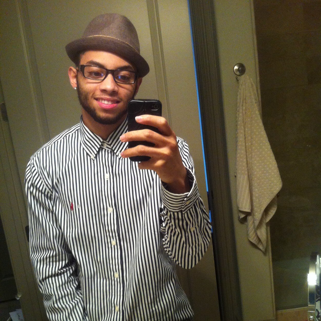 Im just tryna get some money { M.O.B}