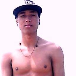 Oi Povo (:
Sou Jefferson de O. Campos, tenho 17 anos '-' ,
Moro no Jd.Guarujá, & é isso ae!  :D
