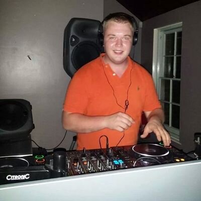 Resident for CNTED playing https://t.co/i6j5YmduxB!
It's all about the music!
