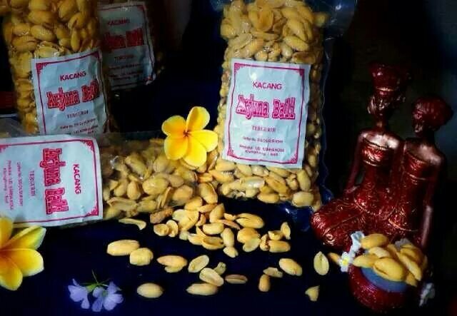 oleh2 khas kacang Arjuna Bali