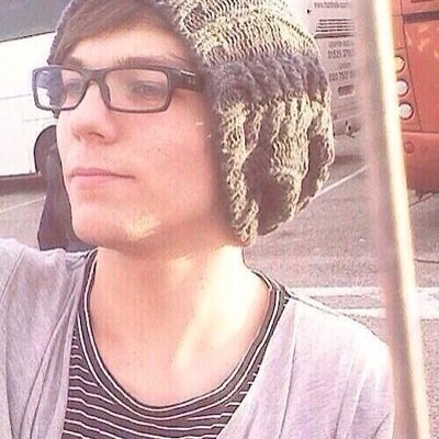 anorexicziall's profile picture. DON'T FOLLOW!!! This is a free follow from @blazedupzjm , please follow me on there instead. Love you x