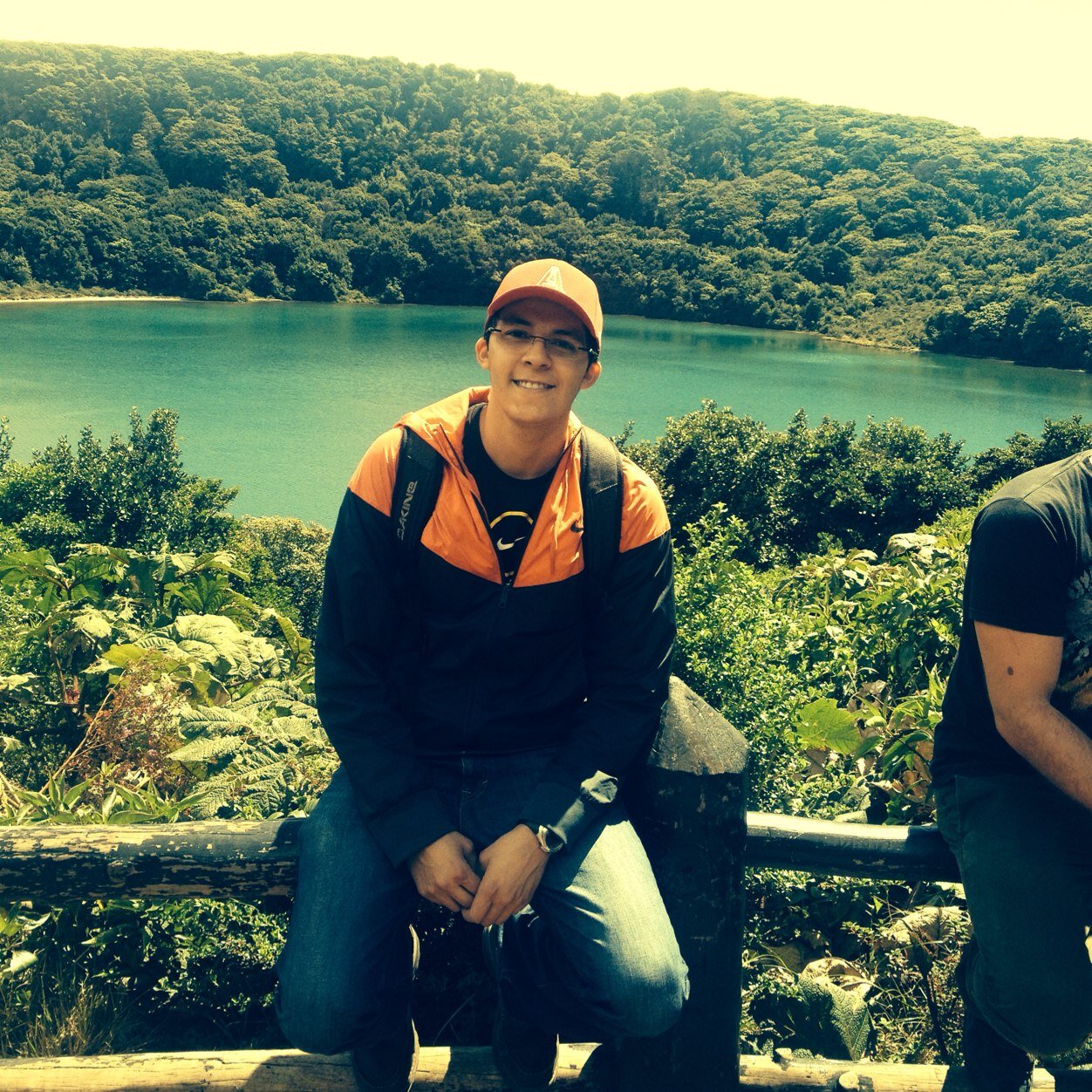 serggarrido's profile picture. Founder of Aroma Maya Coffee - co-founder of Kare Kombucha