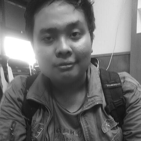 Seneng martabak telor//// Sejarawan sakit jiwa//// Doyan maen warcraft//// Love you @Damayanti_J