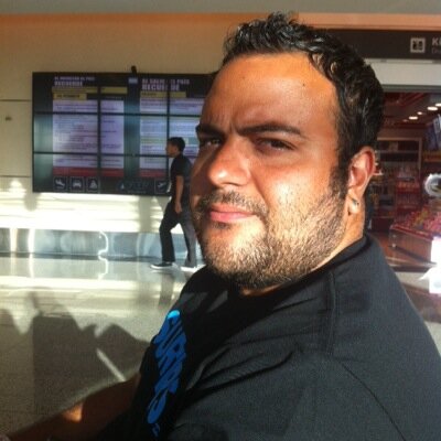 Batarocker's profile picture. Traductor-Intérprete ENG-ESP-FRA, amante de la música, staff del @unionrockshow, bajista in progress, beer lover, a man of the people !