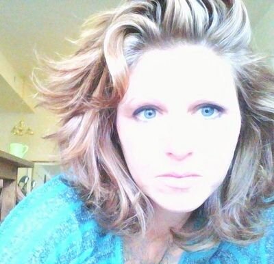 tabethadeaton's profile picture. 