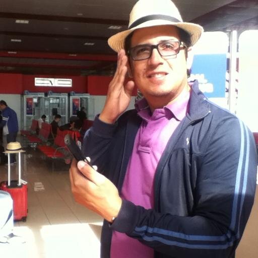 LMAG1981's profile picture. 34. Amante de la cultura, los viajes, el cine, la fotografía, caminar, comer... coleccionista de mapas y postales...ah! GoT fan..