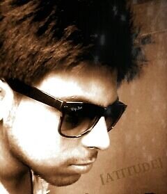 A simple guy, wid big dreams!
heading towards the big day..
alongwith my life's stream! :)