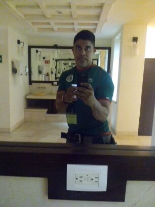 carloguadian's profile picture. Tec. Sistemas Seguridad