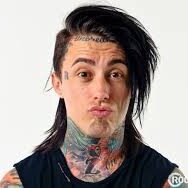 Addicted to music 
#ProjectLj
Falling in reverse, 1D, 5sos, avenged sevenfold, halestorm, ghost town, black veil brides, Simple Plan, Three Days Grace etc