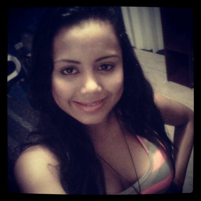 ①Sígueme yo si te seguiré c; ¿sarcastica? un poco♥  con el favor de Dios *Futura Contadora*  DirectionerGirl∞ *-* amo a mi familia:3  ♛