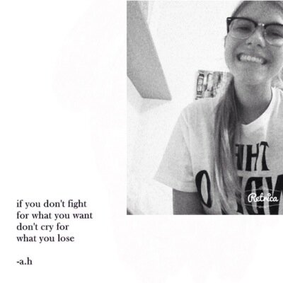 Italian but i love to speak english every day of my life||Selena||Justin||One D||5SOS||Magcon||Austin||Idols❤️||LOVE MY FOLLOWERS✨follow @icantuchthesky