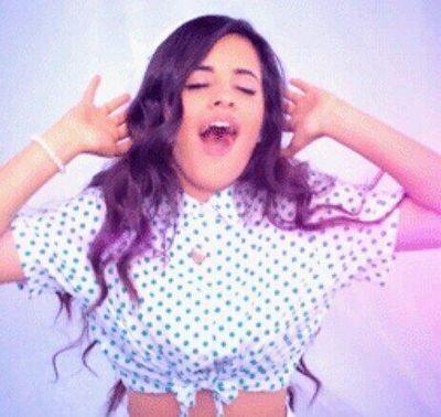 no need to follow back you little lesbian. just a free follow from @hansenftedwards to make you smile. ily (: