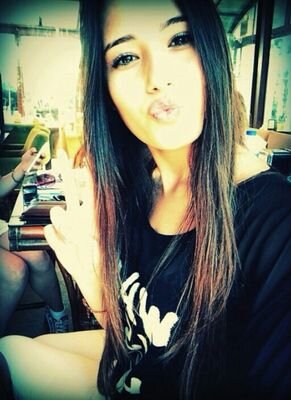 Samantha_brick_'s profile picture. smile more Worry less and don't give a fuck