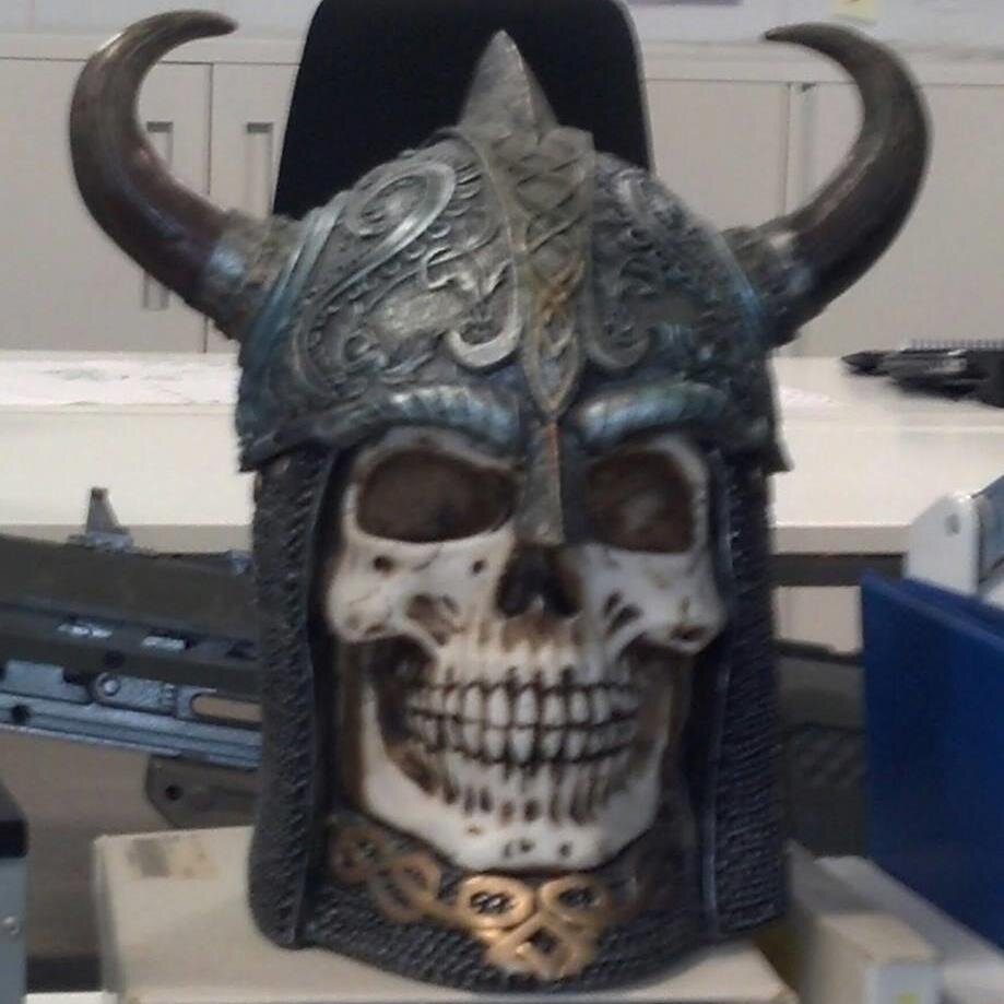 Tech QA for RuneScape. Guardian of Postit Pete. Views expressed are my own and do not represent anyone else. Need help? Visit http://t.co/au580EARrm