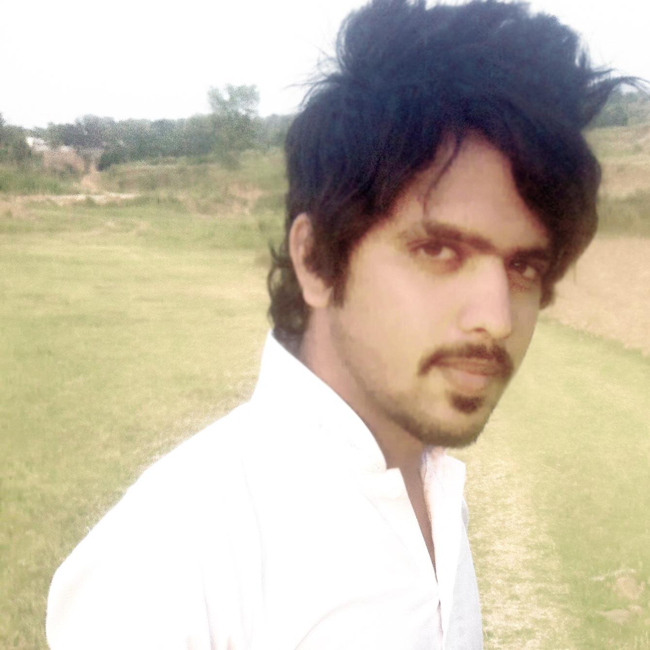 hi i am alone