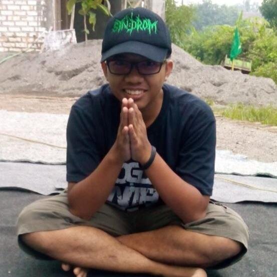 Rizki_Ngantukan's profile picture. I'm TUBANESE | my ART will destroy your LIFE | SMAN 1 TUBAN | PARAMPAA ipa 5 | penANGKAp keBERUNTUNGan | STT RRI Design Graphic & Web Development