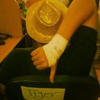 رائد فضاء فقد مكوكه (@mohamed_abden) Twitter profile photo