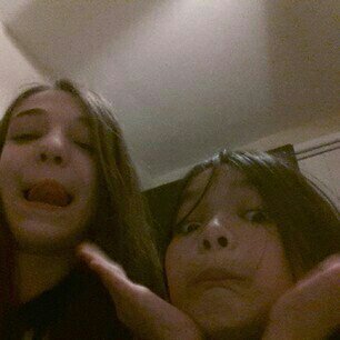 youtubers:)we follow back:) youtube:Deannacana Barnesspencer