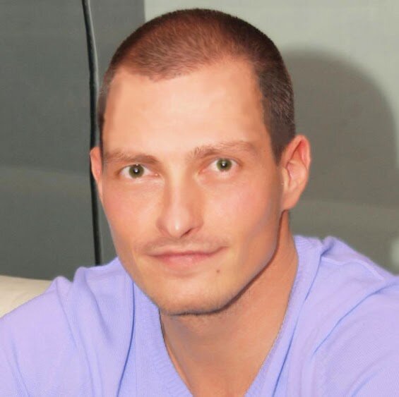 Journalist at http://t.co/zSQtU8eNGn https://t.co/FdGoBihrw2 https://t.co/4YsTKWDtGe https://t.co/A3er59JH6c