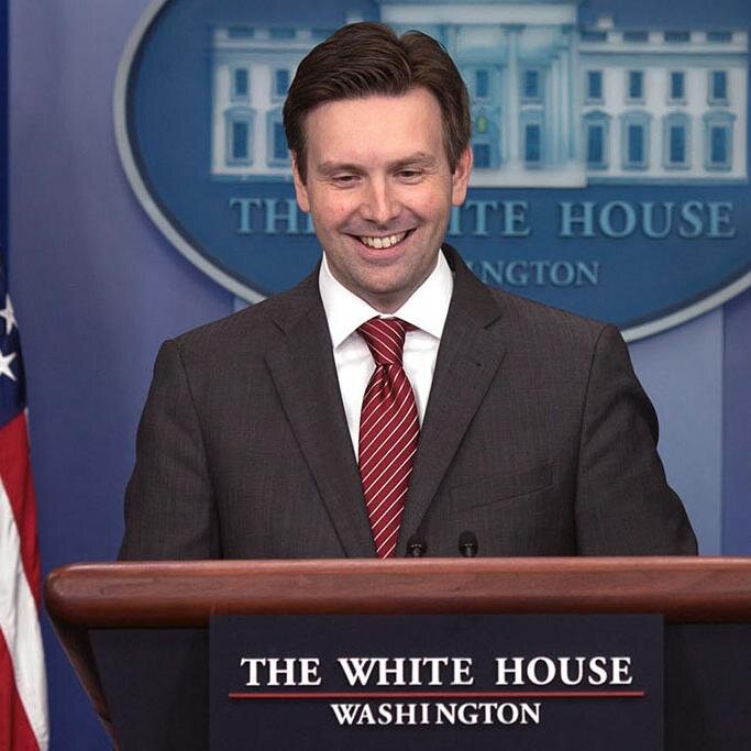 Resultado de imagen para Josh Earnest.