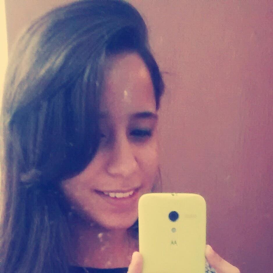 Com a cabeça erguida e mantendo a fé em Deus♪/ Ciumenta? Só de vez em sempre :)