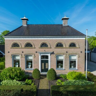elfstedenstate's profile picture. B&B de Friese Elfsteden - een frisse, elegante accommodatie in het hart van Friesland. Onze kamers zijn stijlvol ingericht met een knipoog naar een Friese stad.