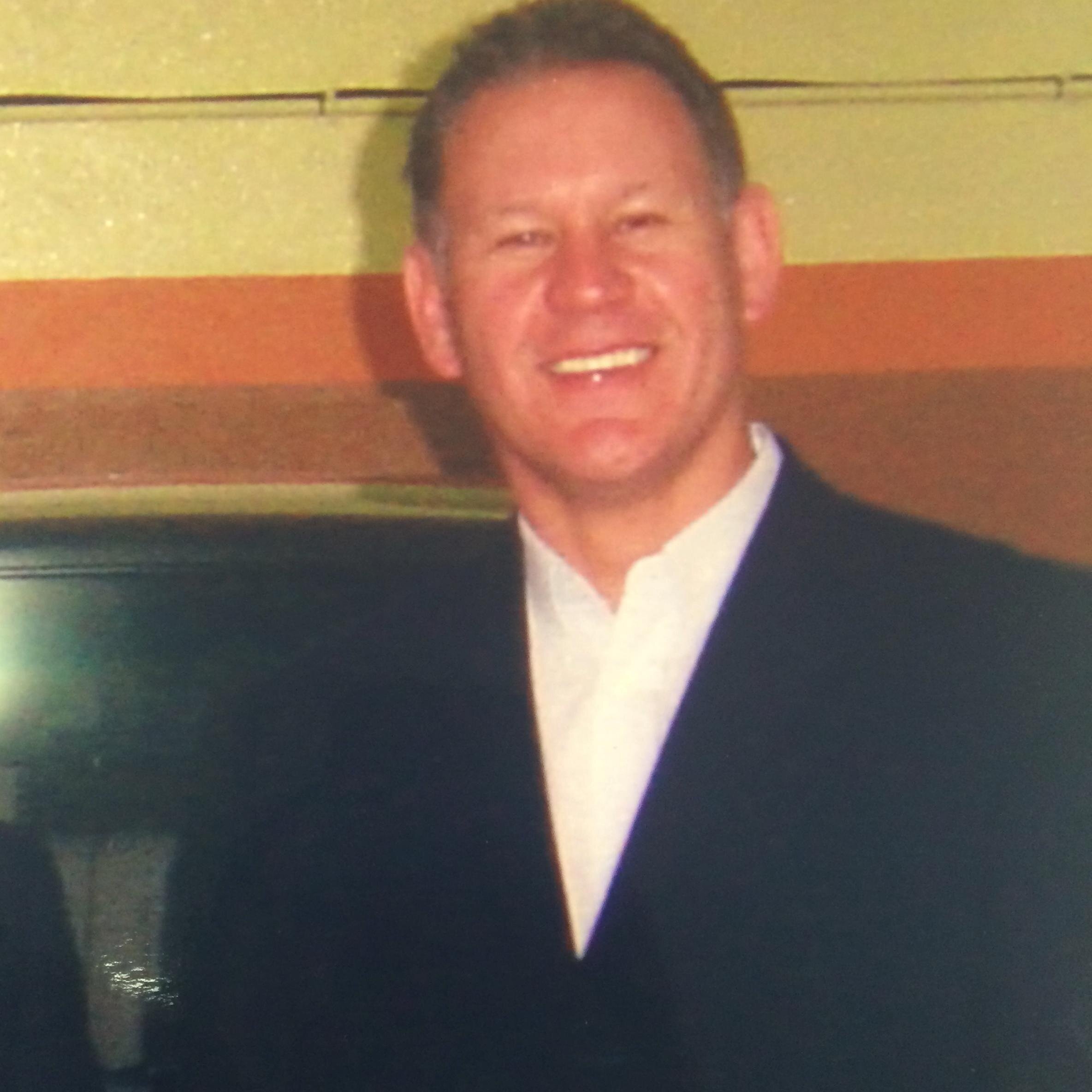 Ex HM Forces. Close protection operative, Modular Building Designer, Lifelong Hammers fan, Proud British Islander and Brexiteer. NO DM,s