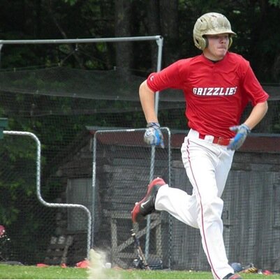 Playing first base for the NEWHAMPSHIRE GRIZZLIES #11