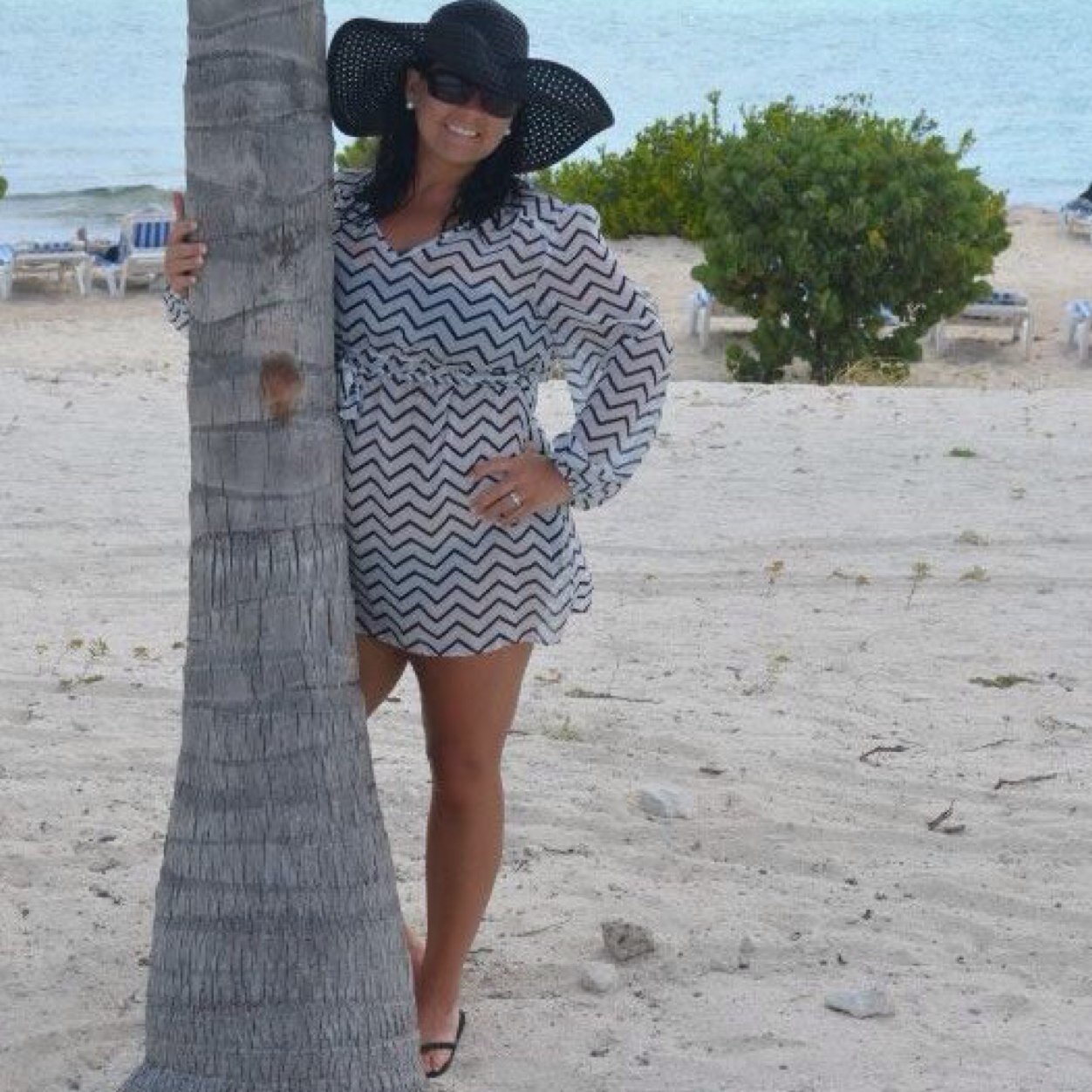 Jessicalynn_210's profile picture. True Friends Are Hard To Come By... Hold Close The Ones You Have!!!