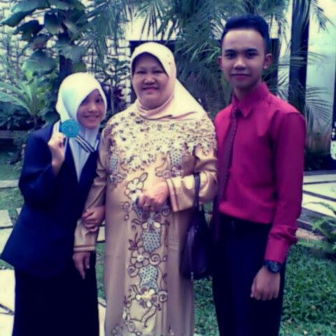 akun fcbk : Ratu Balqis II | Menarik dan Sederhana (y) KeepSmile :) :) yess!