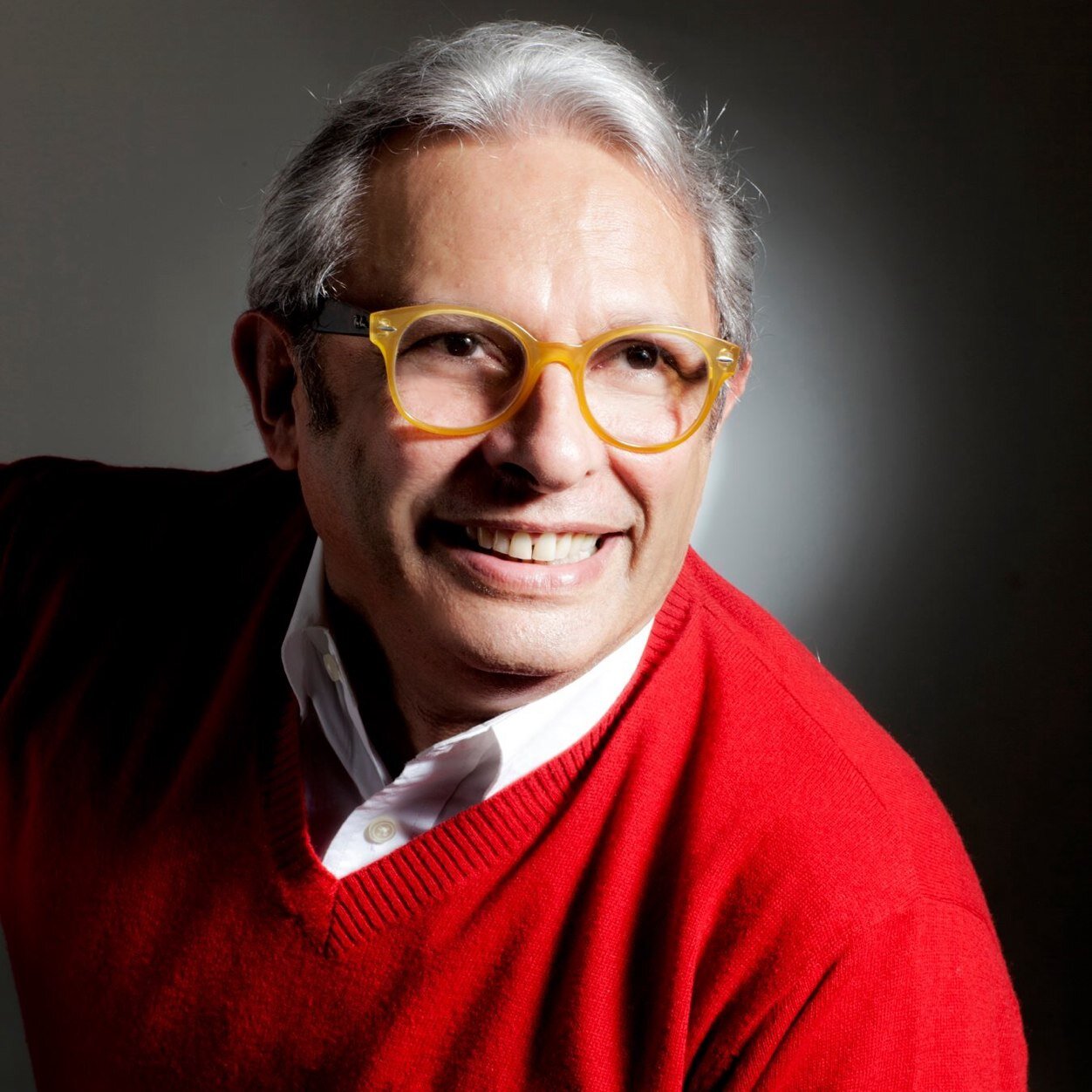 paulvillasmilf's profile picture. 