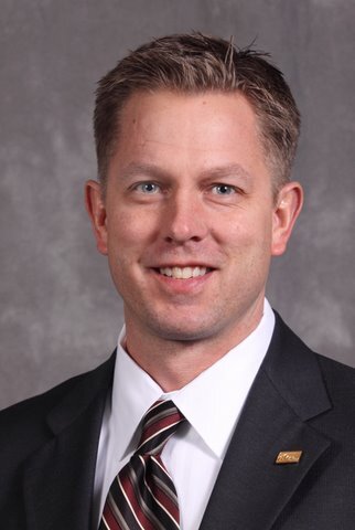I help community banks in MN, WI and IL develop strategic plans, leveraging technology, to achieve business goals and improve key performance ratios.