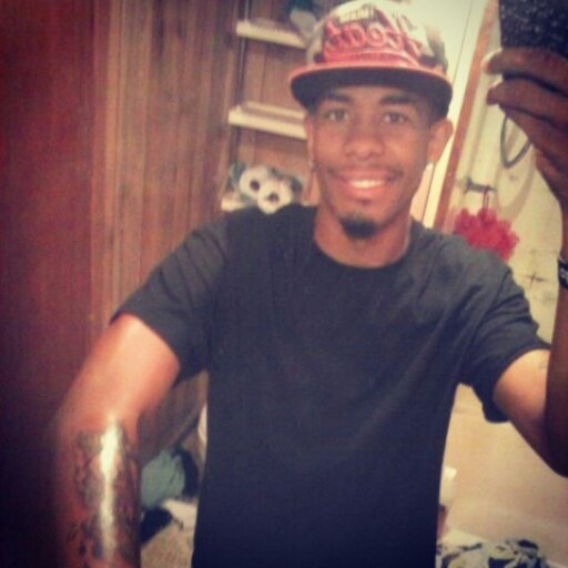 Free Minds ent.. Mix Tape koming soon we n this Bitch