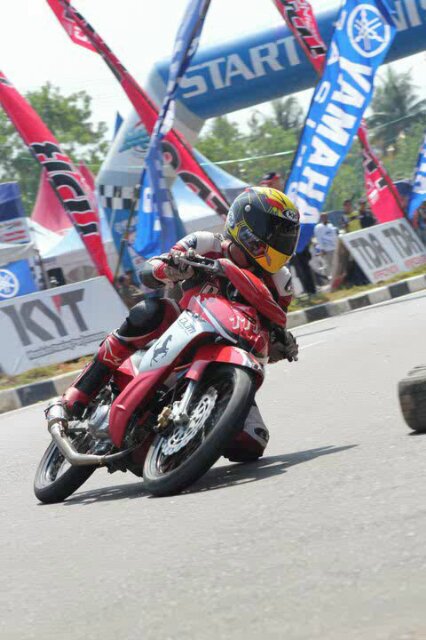 AguskurniawanE's profile picture. Suka Suka Gue.. Hhaha