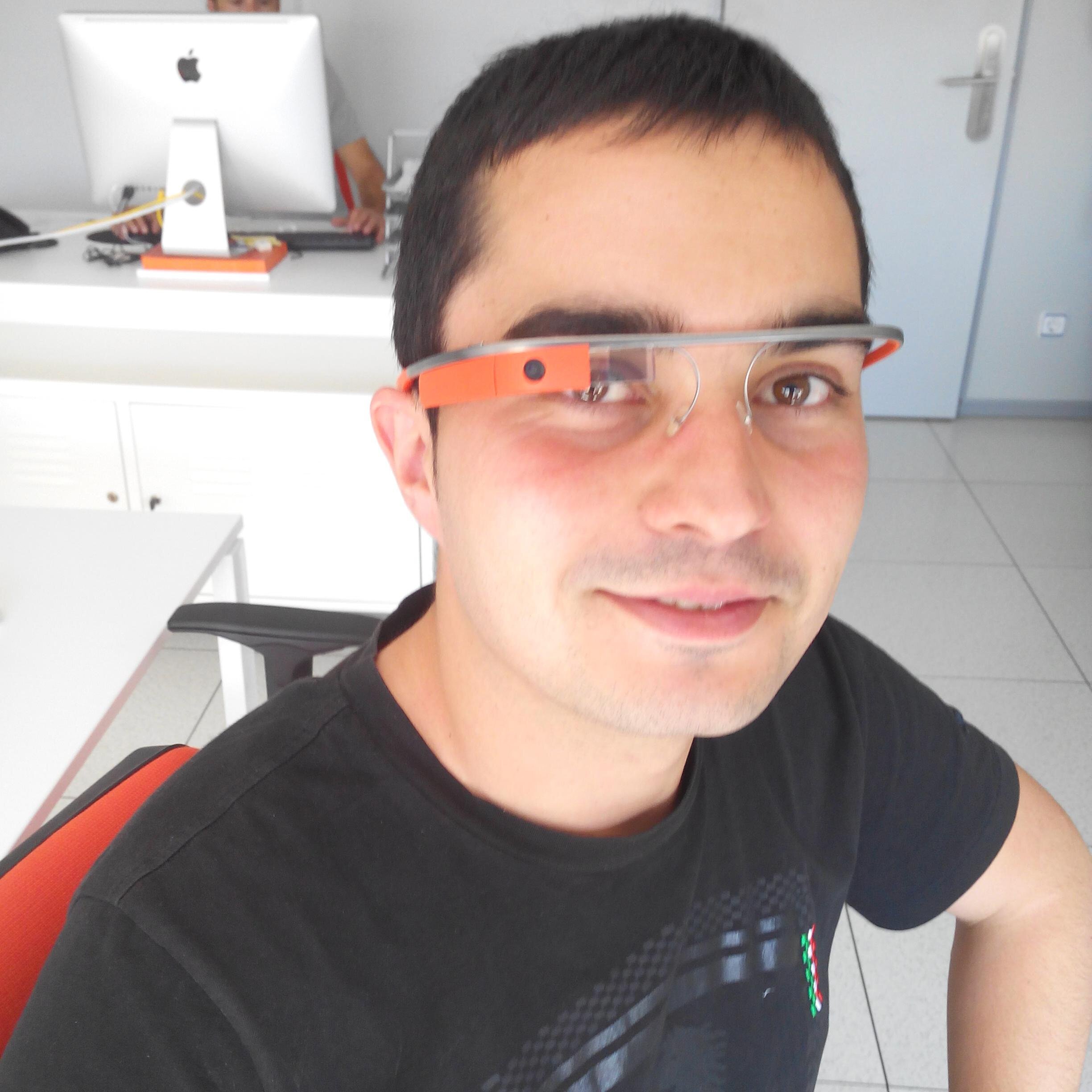 Ingeniero Informático, Responsable de Sistemas en Netboss Comunicaciones. Gammer, intento de pentester y aficionado por el hardware. #VR46