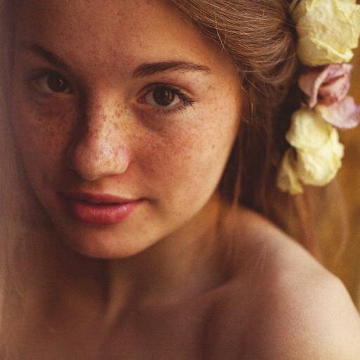 LightningsQueen's profile picture. Asuna , daughter of Zeus . * single *
can you cath my lighting ? ϟ