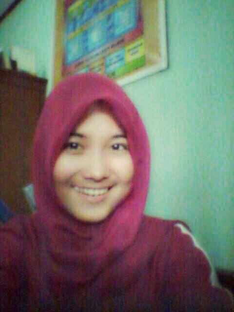 Liyah_roliyah's profile picture. Freshly baked perfection every day! 🍞🥐 Holland Bakery Serang offers a delightful selection of bread, pastries, and cakes made with love and quality ingredient