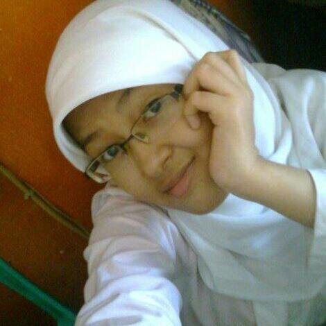 Wahaii Imamku,,,cepat lah datang mnemuiku,,,ku ingin slalu dekat denganmu,,♥♥