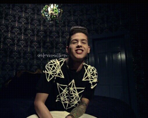 Try to be a nice dude, try to keep my mind right, always be a young fave tryna live that high life! @ilovetmills  / Since: 11/12/13