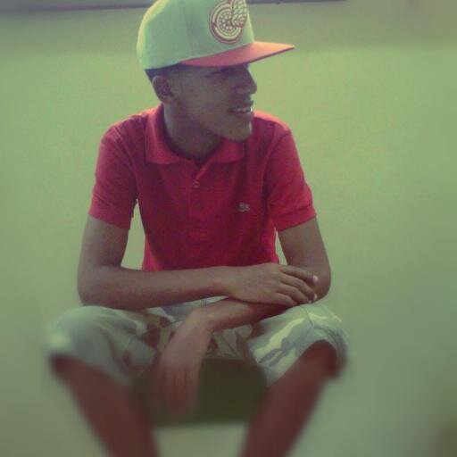 bailarin urbano actor rapero  y soy un chico fiel