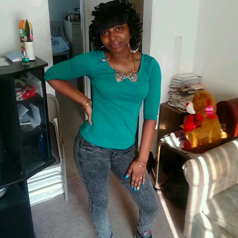 _BuryMeInKisses's profile picture. 