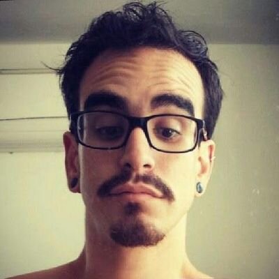 Actor y teatrero puertorriqueño. Parte del elenco de Raymond y Sus Amigos. http://t.co/UXIHstTimA