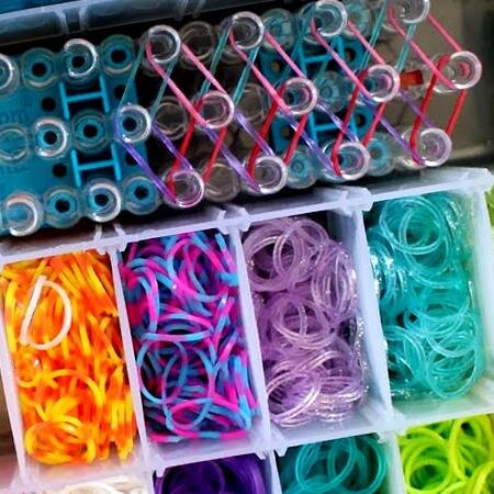 Hi everyone! My name is Romy and Iove the Rainbow Loom, follow me to see my Rainbow Loom Creations.