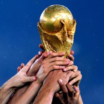 Je retweet tout ce qui est en rapport avec la coupe du monde 2014 ! Mon créateur : @Ritalment
Follow moi sur @Ritalment